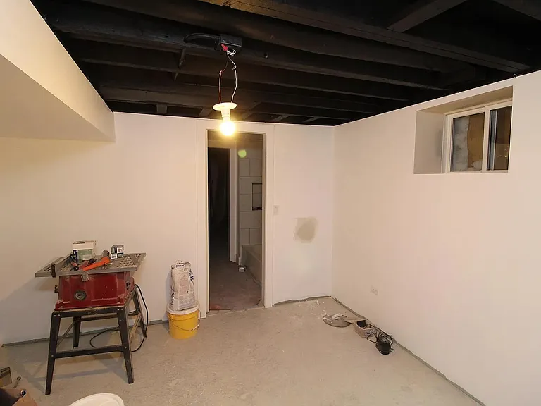923 S Carpenter St #1F — Photo 13