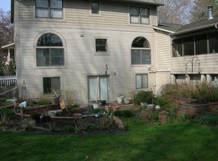 18644 Aztec Dr, Spring Lake, MI 49456