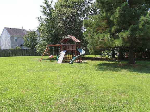 2nd image of 1244 Bartlett Oaks Ct