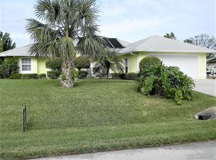 401 Joy Haven Dr, Sebastian, FL 32958