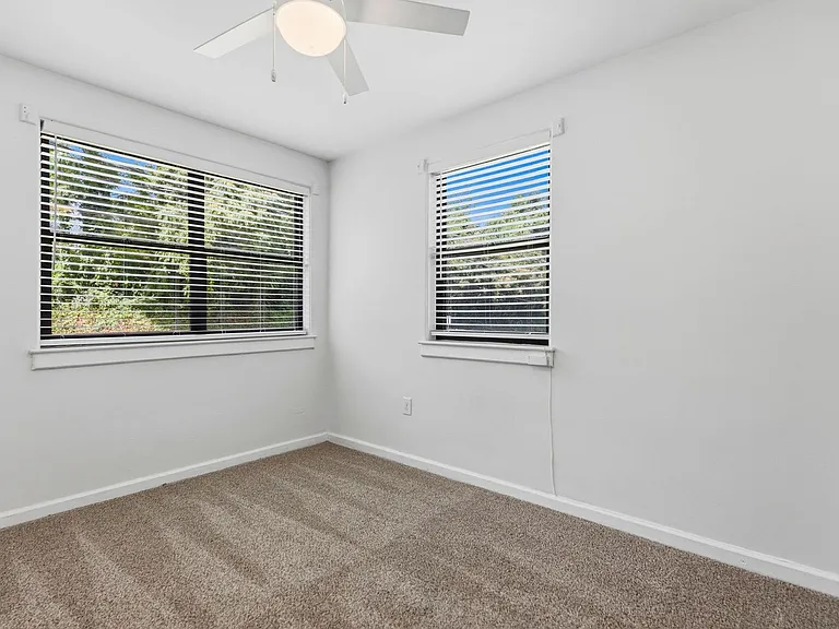 16 Faris Cir — Photo 21