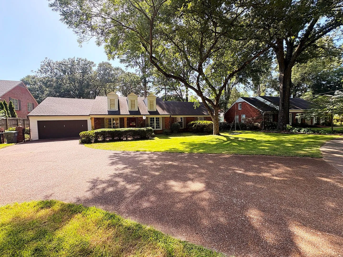 Renovated Home In The Heart Of East Memphis! Fully Fenced Backyard! No Carpet! — Photo 4
