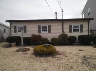 7 Ronnie Dr, Manahawkin, NJ 08050