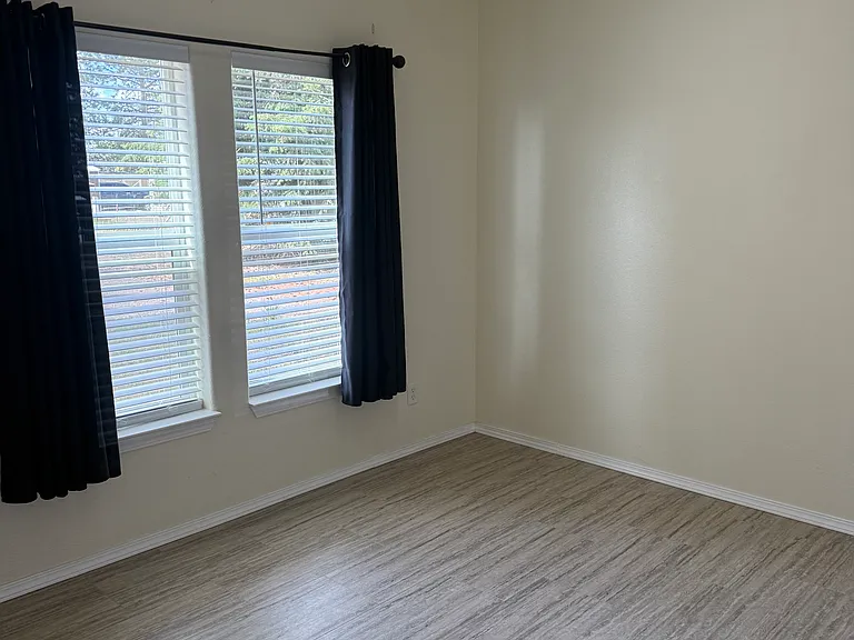 2115 W Arabian Ave — Photo 18
