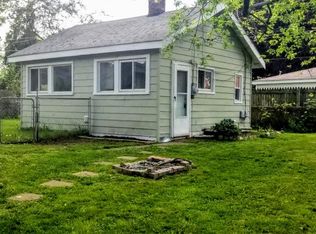 915 1/2 E Thirteen Mile Rd, Royal Oak, MI 48073