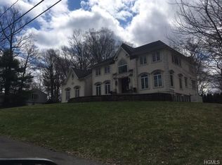 55 S Parker Dr, Monsey, NY 10952