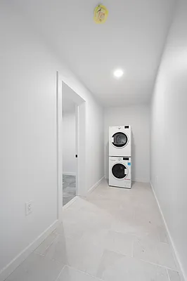 Rented by Ankor Management | media 31