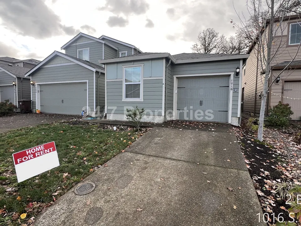 1016 S View Dr