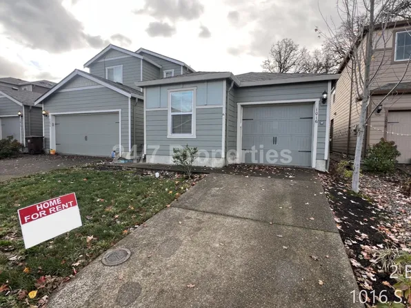 1016 S View Dr, Molalla, OR 97038