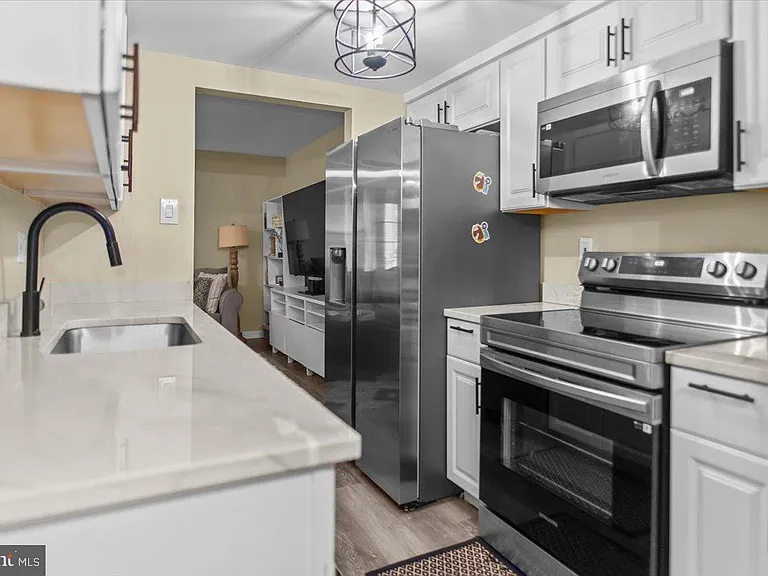 1754 Castleford Sq #172 — Photo 4