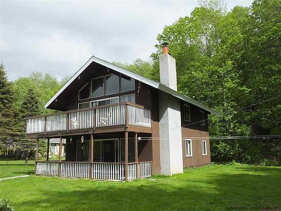 3rd image of 46 Meadowbrook Dr