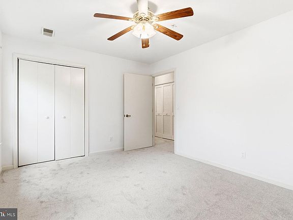 3rd image of 44049 Fieldstone Way