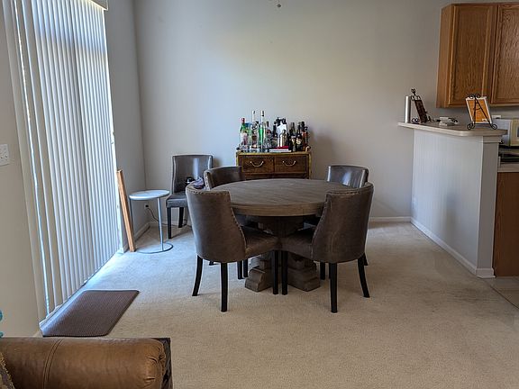 Dining room or office space