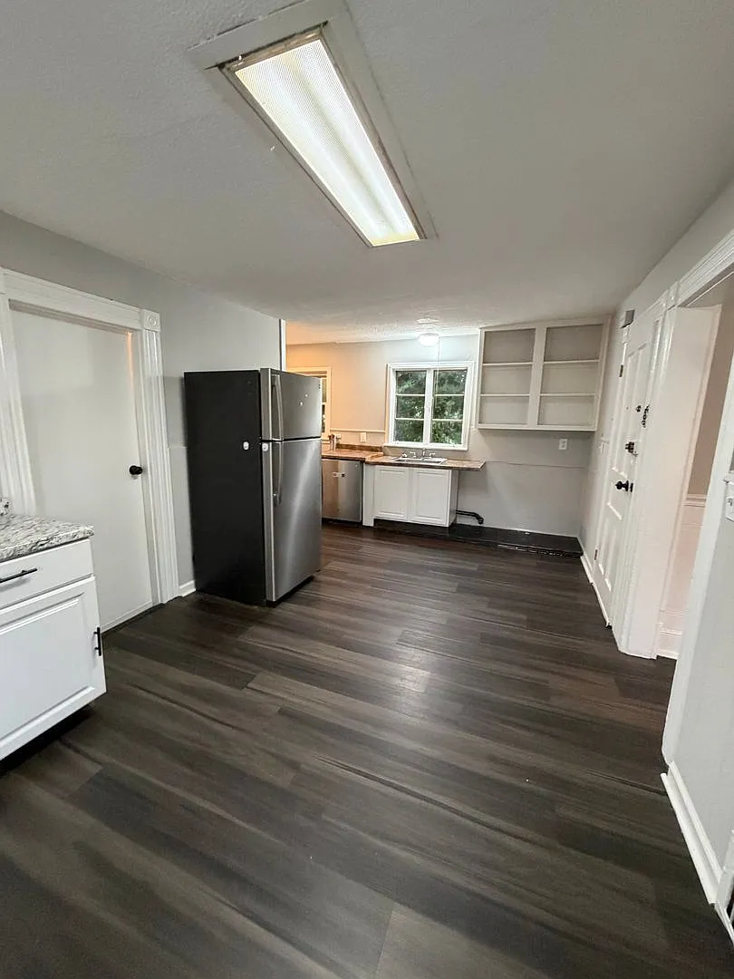 82 Brookside Ave, Torrington — Photo 2