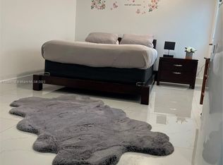 11841 SW 196th Ter, Miami, FL 33177