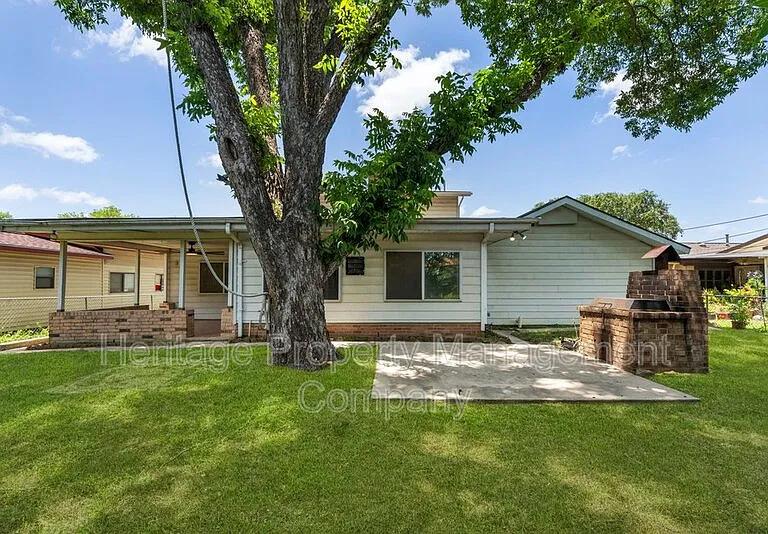 3614 Versailles Dr — Photo 44