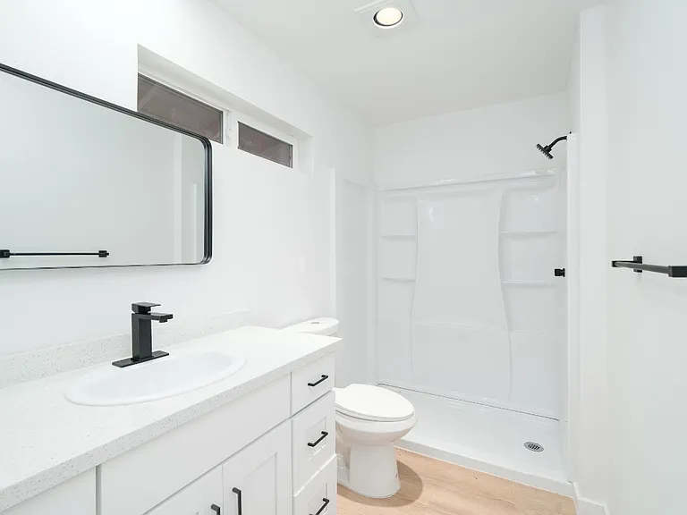 3141 SE Stott Cir — Photo 13