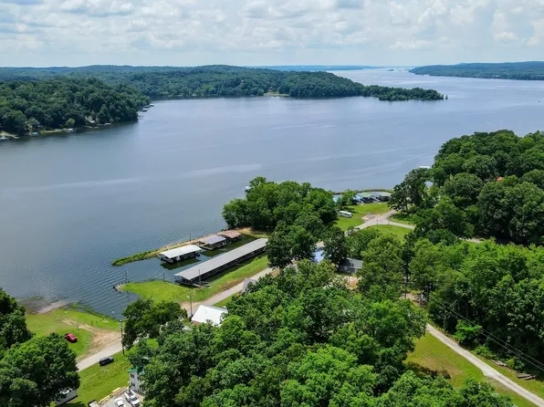 33 Creek View Ln, Waverly, TN 37185