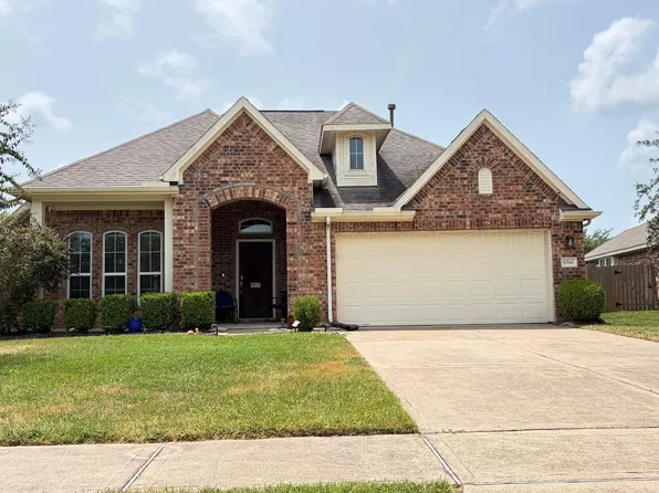 6544 Turner Fields Ln, Dickinson, TX 77539