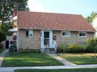 3385 Austin Ave, Wantagh, NY 11793