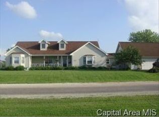 23405 Grist Mill Ln, Athens, IL 62613