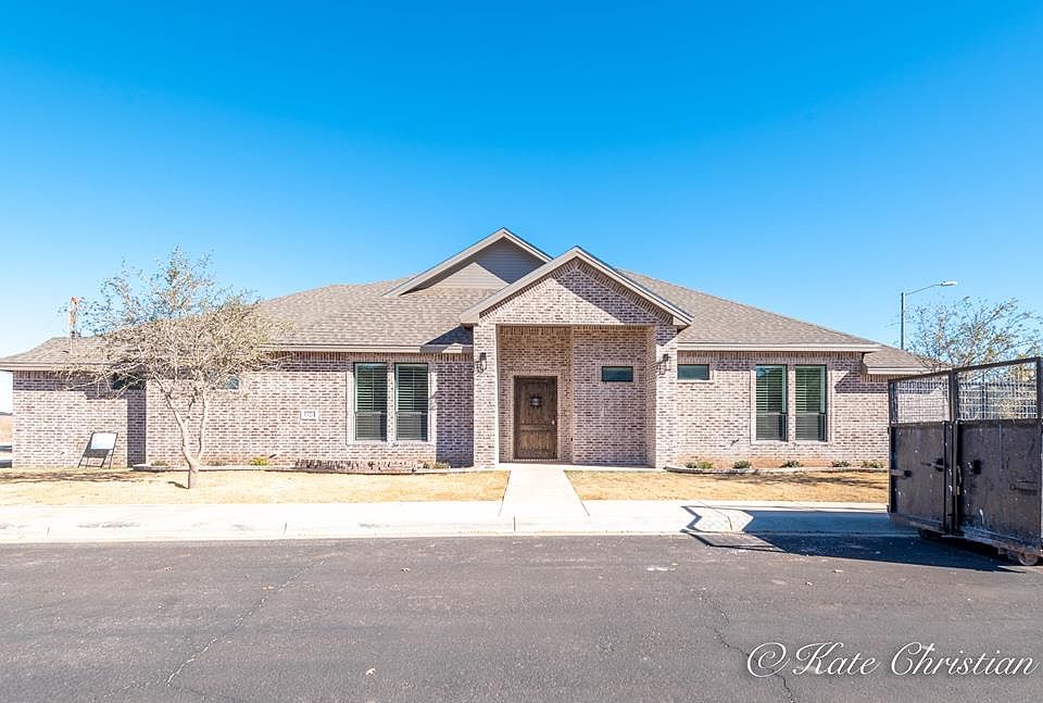 1st image of 5320 Half Moon Cir