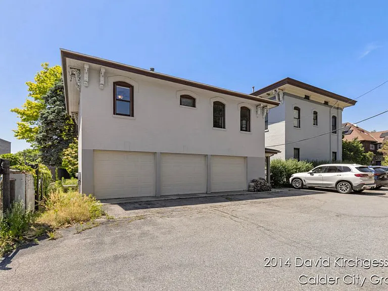 44 Lafayette Ave NE #2 — Photo 8