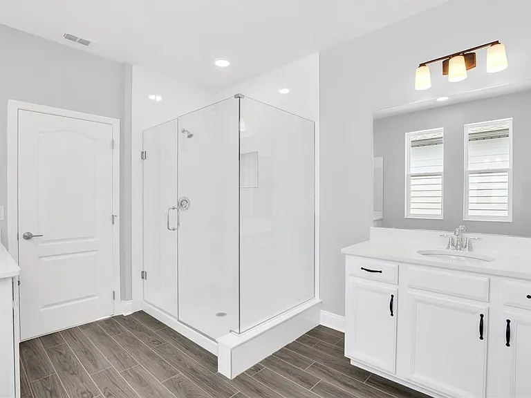 12743 Brodlove Ln — Photo 21