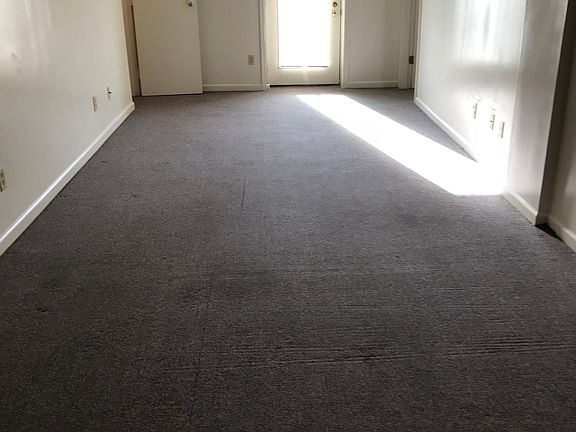 2nd image of 9016 W Jackson St