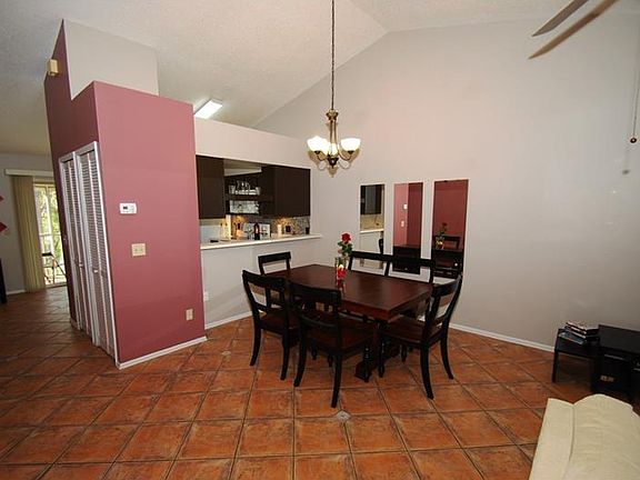 4th image of 112 Reserve 204 Cir