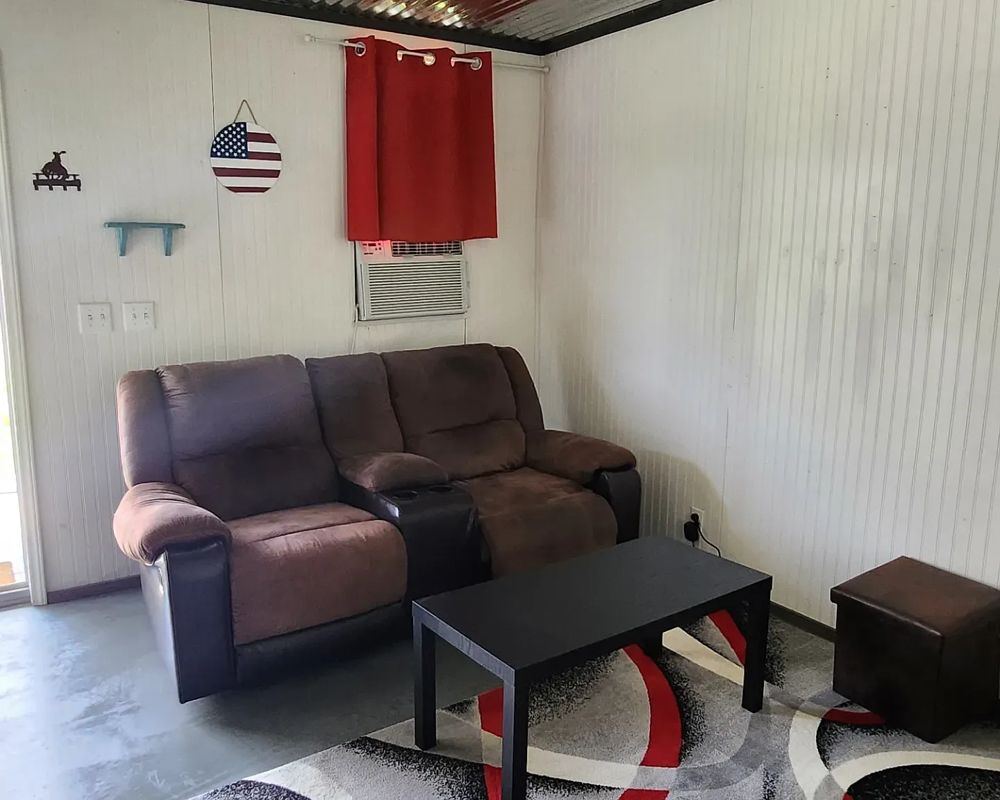 3 bed, 700 sqft, $1,175 — Photo 4