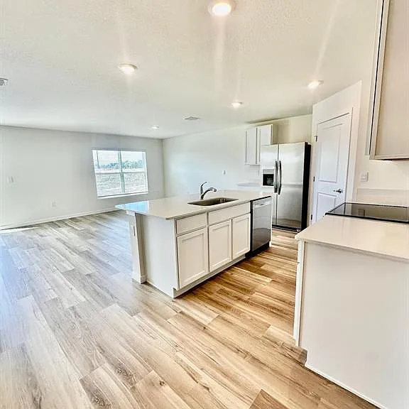 5844 SW 132nd Pl — Photo 8