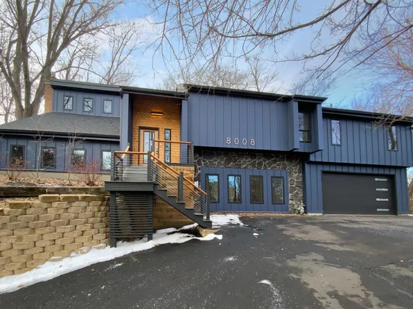 8008 Lea Rd, Bloomington, MN 55438