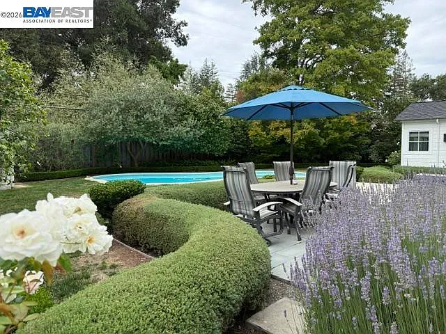 361 Claire Pl — Photo 17