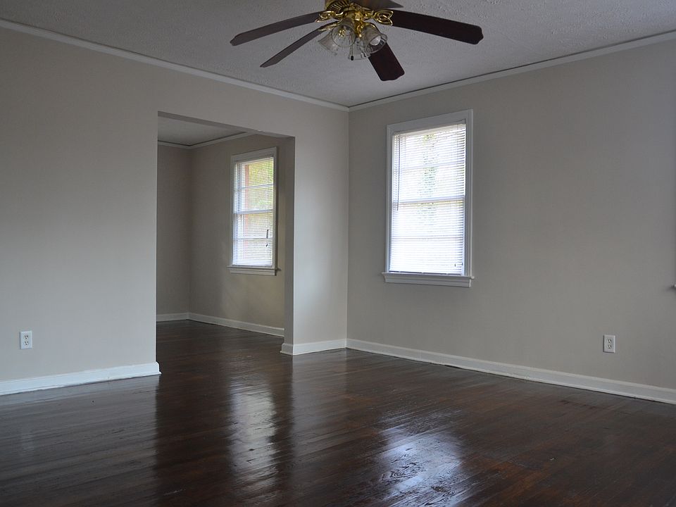 2nd image of 1402 Richard Rd