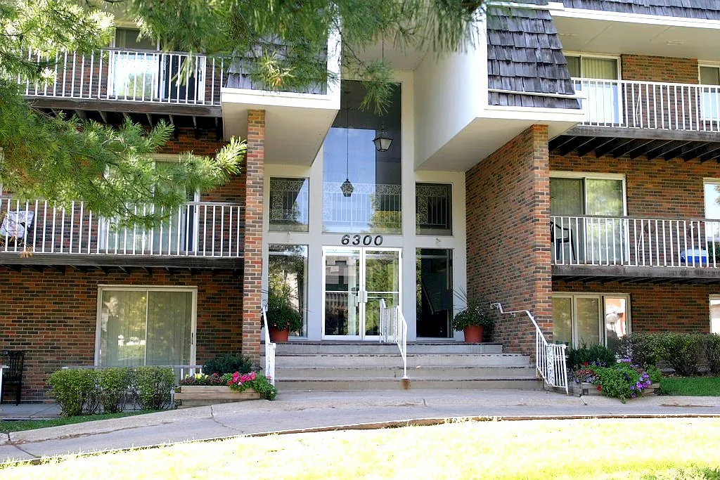 6300 York Apartments, LLC — Photo 1