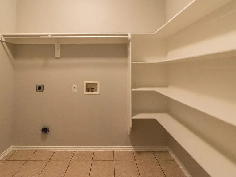 8512 Prairie Wind Trl — Photo 12
