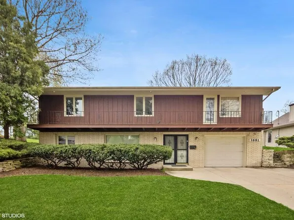 1681 Kimberly Ave, Elgin, IL 60123