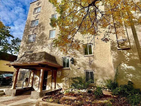 2nd image of 1125 N Washington St APT 203