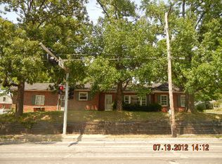 11801 Big Bend Blvd, Saint Louis, MO 63122