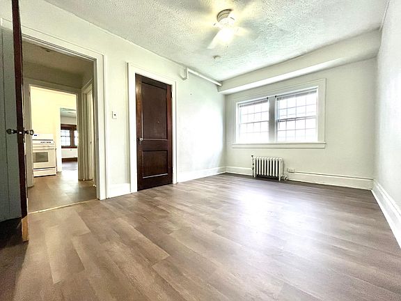 2nd image of 2303 Melrose St #2