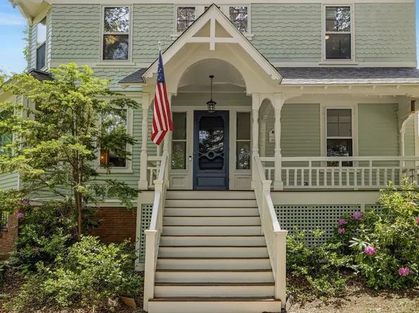 300 Rockland Street, Portsmouth, NH 03801