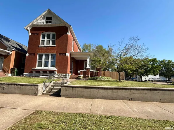 1329 Spring St, Quincy, IL 62301