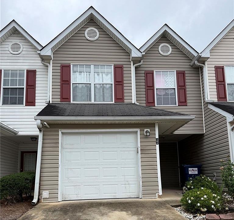 1st image of 204 Gallant Ln SE #26