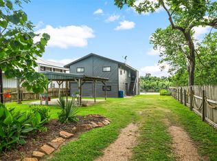 215 Selkirk Rd, Bay City, TX 77414