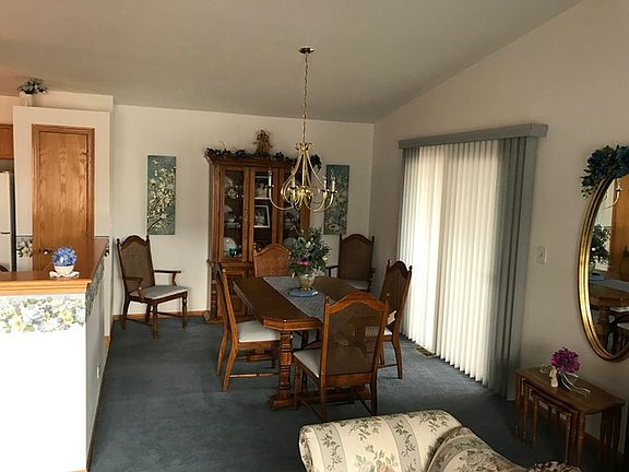 4th image of 5209 W 110th St #5209