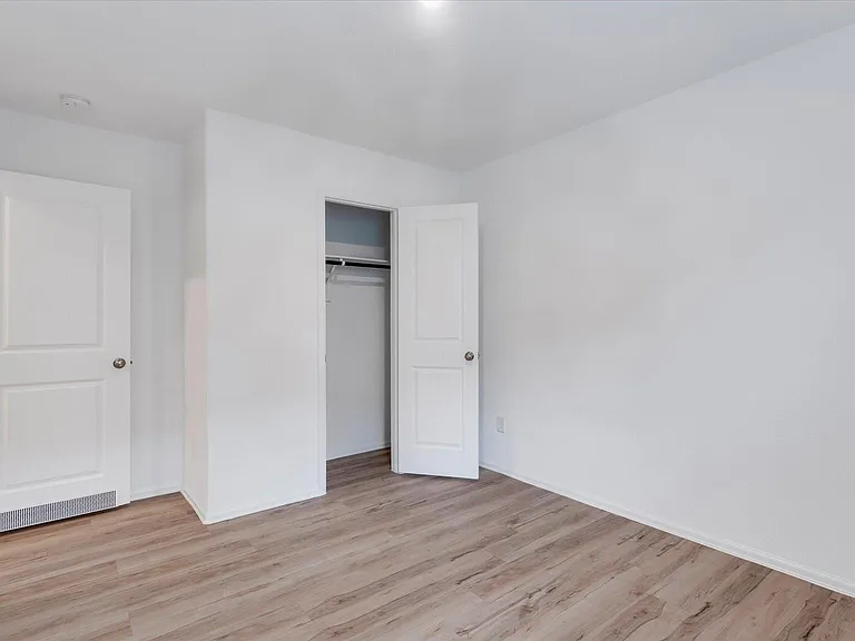7814 Switchgrass Creek Dr — Photo 19