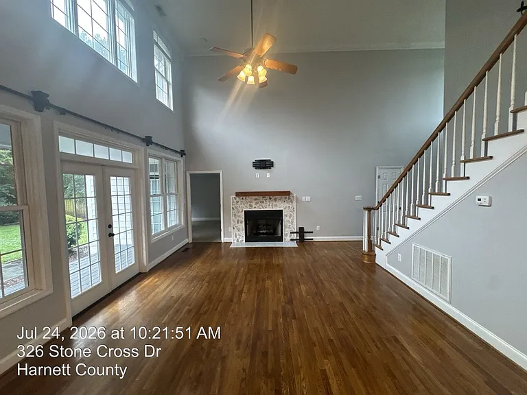 326 Stone Cross Dr — Photo 12