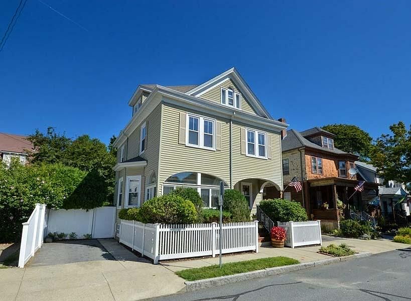 209 Maple Street, New Bedford, MA 02740 Zillow