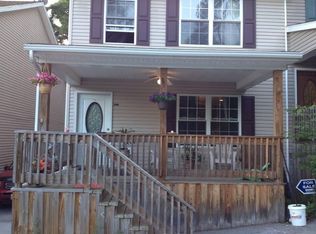 9847 New Hope Rd, Bluefield, WV 24701